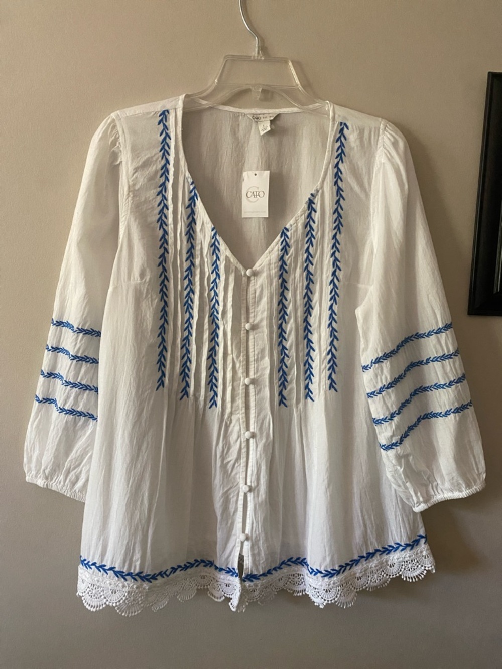 Cato White Cotton Button-Front Peasant Top with Blue Embroidery 🆕